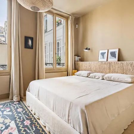 Elegant Triplex With Terrace & Ac - Perfect For 6 Guests * Parigi